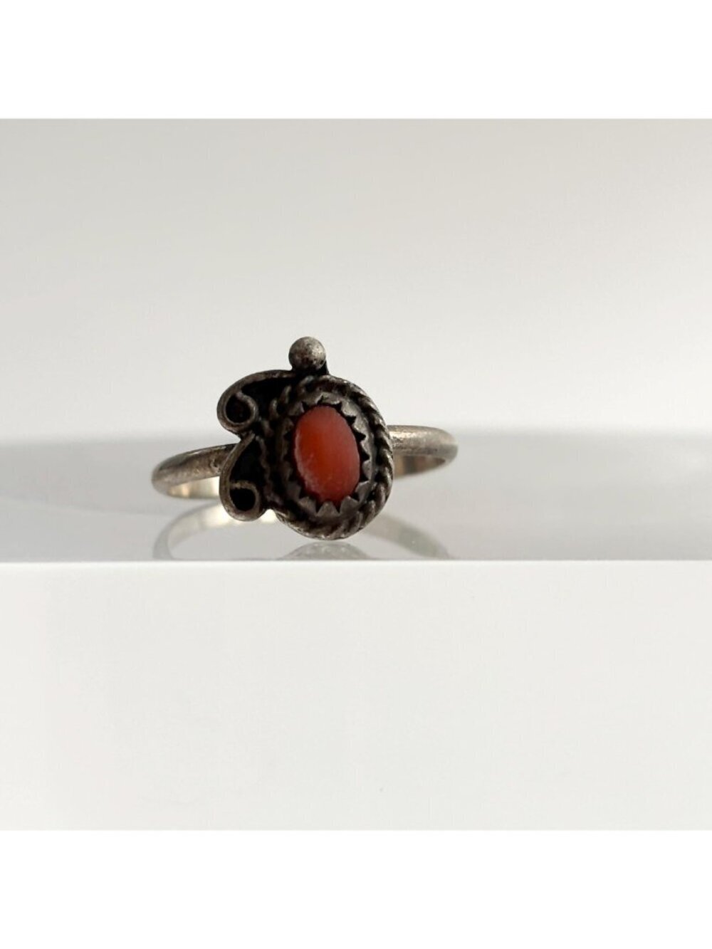 Coral Accented Navajo Inspired Southwest Sterling Silver 925 Vintage Ring - sz 5 - Picture 9 of 15